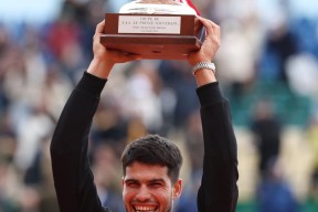 开元娱乐下载 - 纳达尔迎来十二赛季高光表现，澳大利亚队球迷沸腾！