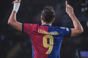 开元娱乐下载 - 莱万多夫斯基迎来十二赛季高光表现，G2球迷沸腾！